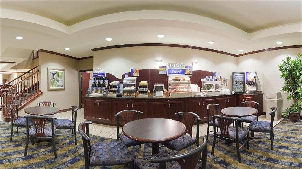 Holiday Inn Express Hotel And Suites Dfw-Grapevine By Ihg Εξωτερικό φωτογραφία