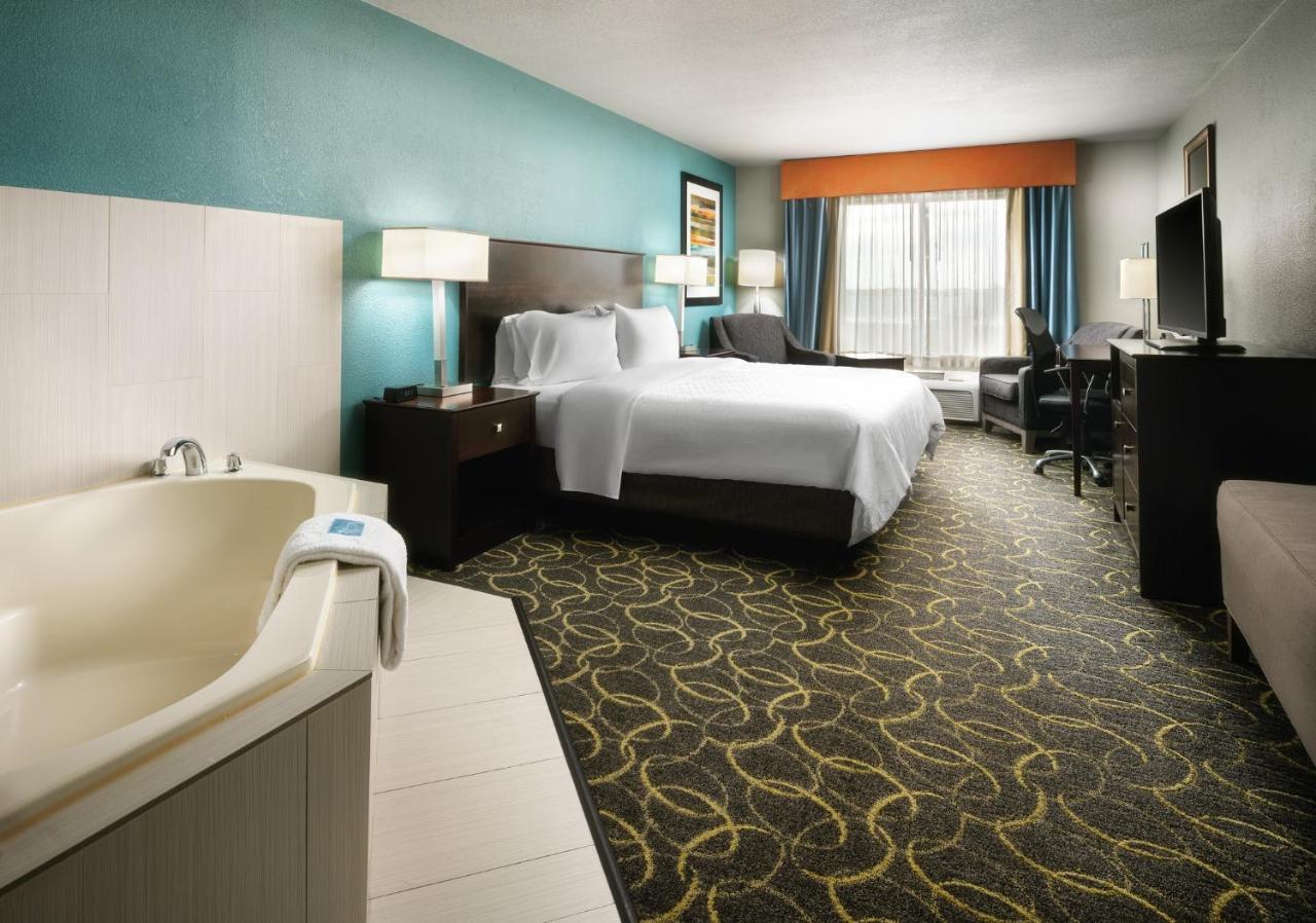 Holiday Inn Express Hotel And Suites Dfw-Grapevine By Ihg Εξωτερικό φωτογραφία